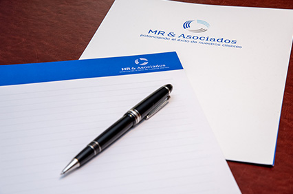 MR & Asociados Quienes somos - MR & Asociados